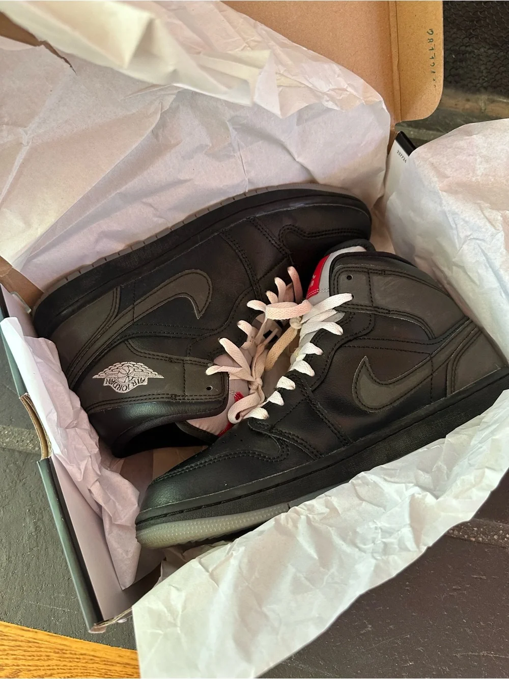 Nike Air Jordan 1 Mid SE Black White Wolf Grey size 8